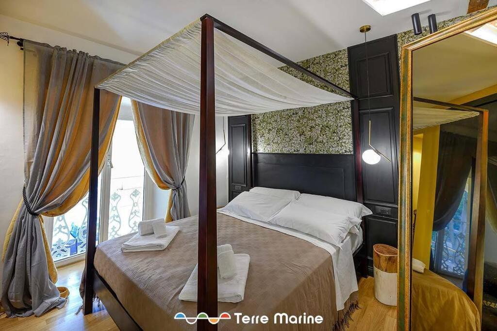 Under Bridge, Terremarine Apartment Специя Екстериор снимка