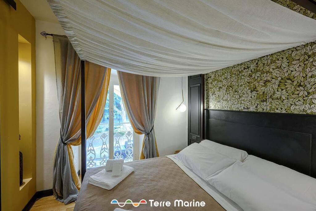 Under Bridge, Terremarine Apartment Специя Екстериор снимка