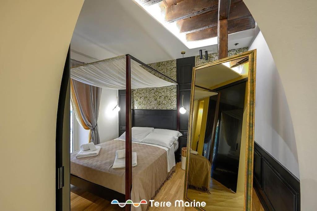 Under Bridge, Terremarine Apartment Специя Екстериор снимка